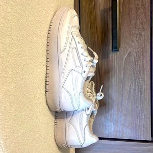 Cute Reebok sneakers !!